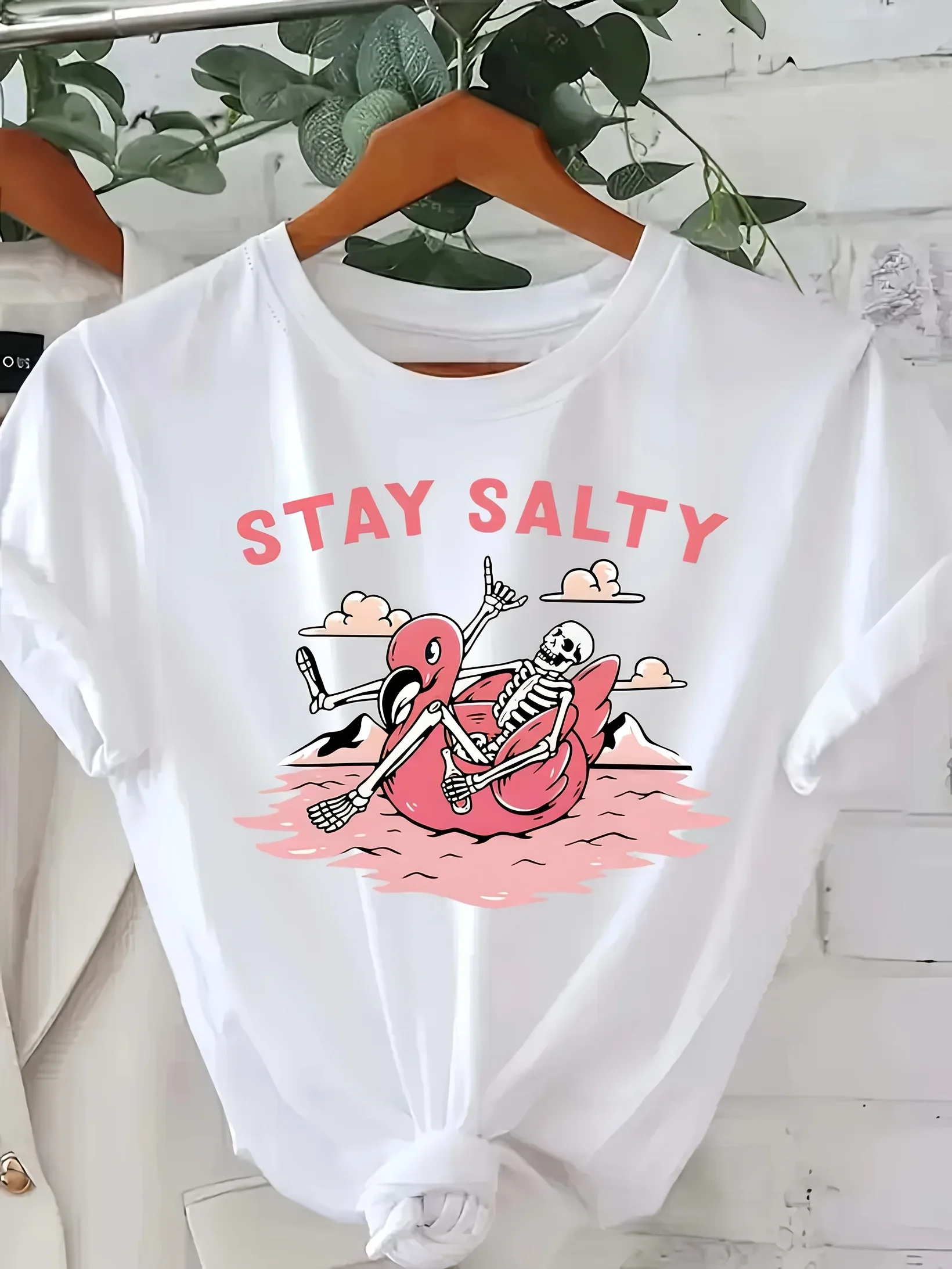 Женская повседневная футболка с круглым вырезом и коротким рукавом с креативным графическим принтом, летняя женская футболка обычного кроя, одежда
Женская повседневная футболка с круглым вырезом и коротким рукавом с креативным графическим принтом, летняя женская футболка обычного кроя, одежда