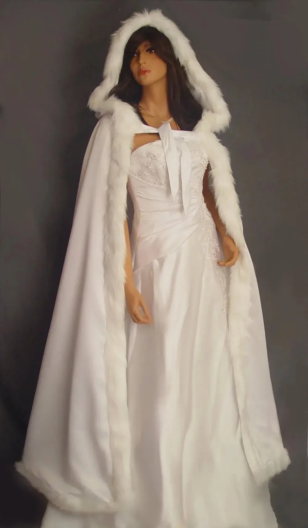 Fur Trim Satin Cloak Bridal Coat Shawl Wrap Renaissance Wedding Full Length Medieval Cape Cover Up
Fur Trim Satin Cloak Bridal Coat Shawl Wrap Renaissance Wedding Full Length Medieval Cape Cover Up