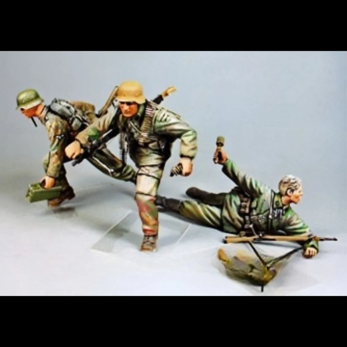 1/35 фигурка из смолы, неокрашенная модель, военная тема, немецкий солдат (3 человека), разобранная и неокрашенная GK
1/35 фигурка из смолы, неокрашенная модель, военная тема, немецкий солдат (3 человека), разобранная и неокрашенная GK