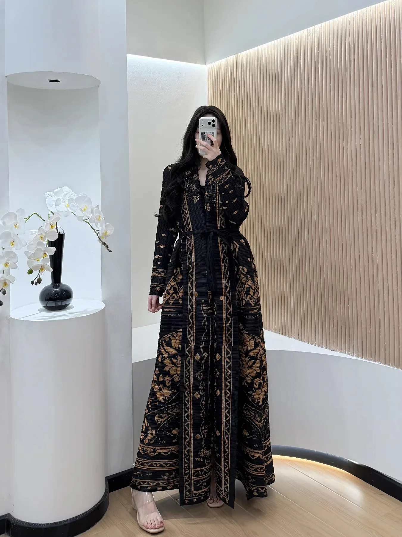 Middle East Style Women's Long Coat Arab Gown Printed Pleated Oversize Windbreaker Spring Fashion Traditional Ethnic Women's ...
Middle East Style Women's Long Coat Arab Gown Printed Pleated Oversize Windbreaker Spring Fashion Traditional Ethnic Women's ...