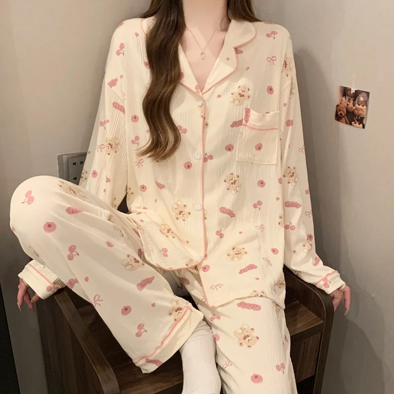 Новинка Весна/Лето: Женский комплект пижамы с милым мультяшным принтом, кардиган с длинными рукавами, свободный крой, большие размеры, домашний комплект
Новинка Весна/Лето: Женский комплект пижамы с милым мультяшным принтом, кардиган с длинными рукавами, свободный крой, большие размеры, домашний комплект