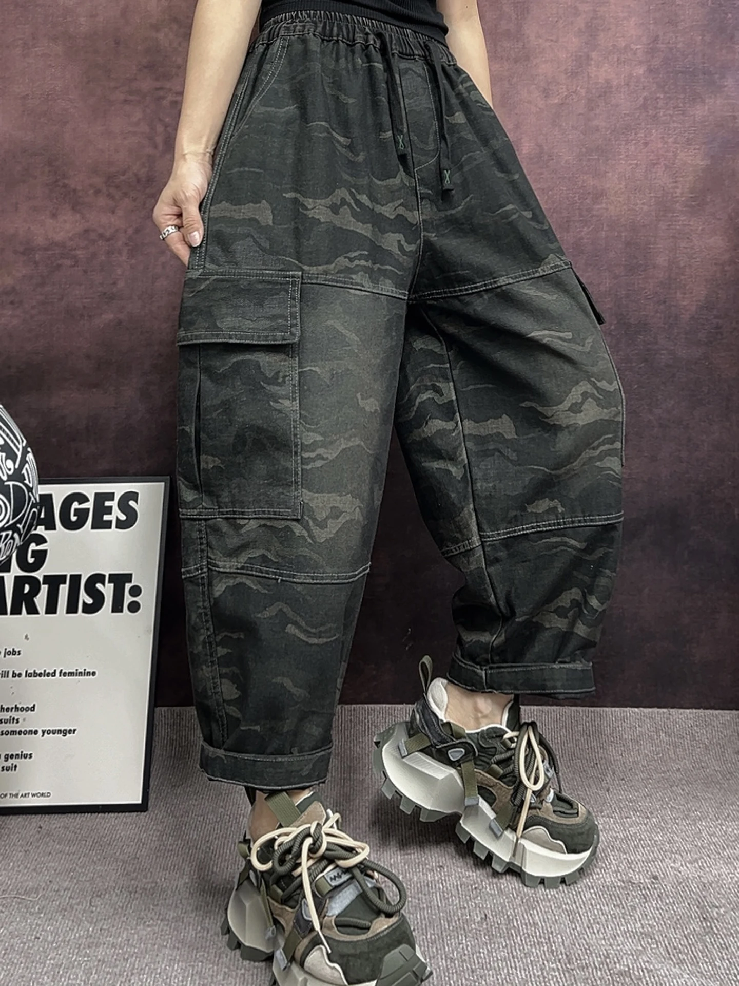 Retro Camouflage Denim Work Trousers Women Loose Nine Points Big Pocket Design Harlan Casual Trousers Trendy Straight Leg Jeans
Retro Camouflage Denim Work Trousers Women Loose Nine Points Big Pocket Design Harlan Casual Trousers Trendy Straight Leg Jeans