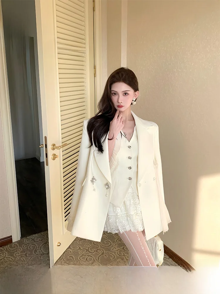 PITAO Original Moonlight Variations Vest Jacket Lightweight Luxury Fashion Unique Design Two-Piece Set Universal Women's Wear
PITAO Original Moonlight Variations Vest Jacket Lightweight Luxury Fashion Unique Design Two-Piece Set Universal Women's Wear