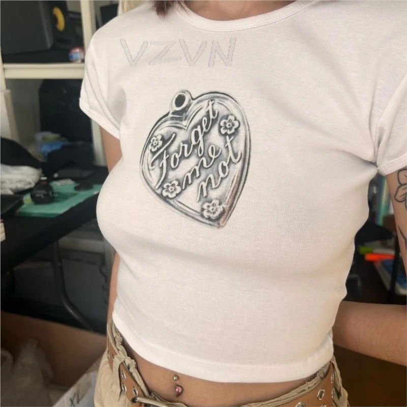 2000s Gothic Y2K Crop Tops Short Sleeve Vintage Aesthetic Clothes Retro Letter Print Baby Tees Summer E-girl Streetwear
2000s Gothic Y2K Crop Tops Short Sleeve Vintage Aesthetic Clothes Retro Letter Print Baby Tees Summer E-girl Streetwear
