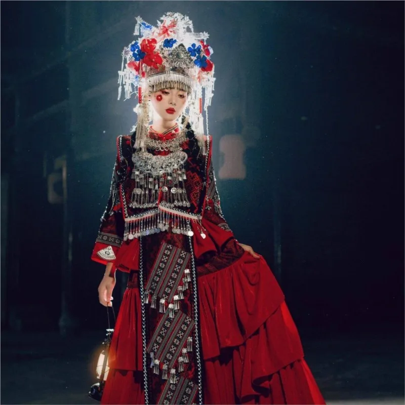 New style of clothing red studio exotic photography formal travel
New style of clothing red studio exotic photography formal travel