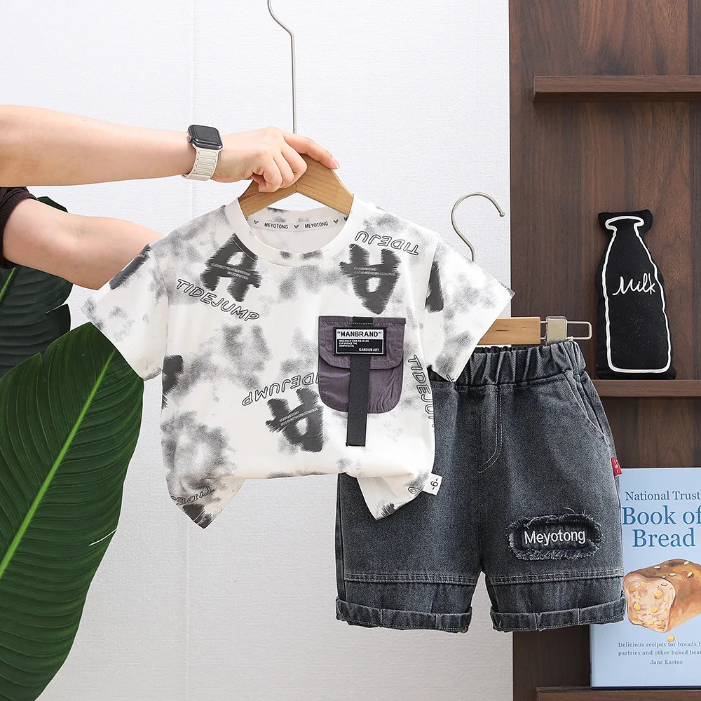 Toddler Boys 2PCS Tie-Dye Pocket Print Short Sleeve T-Shirt & Denim Shorts Set, Casual Summer Outfit for Daily, Party & Vacation
Toddler Boys 2PCS Tie-Dye Pocket Print Short Sleeve T-Shirt & Denim Shorts Set, Casual Summer Outfit for Daily, Party & Vacation