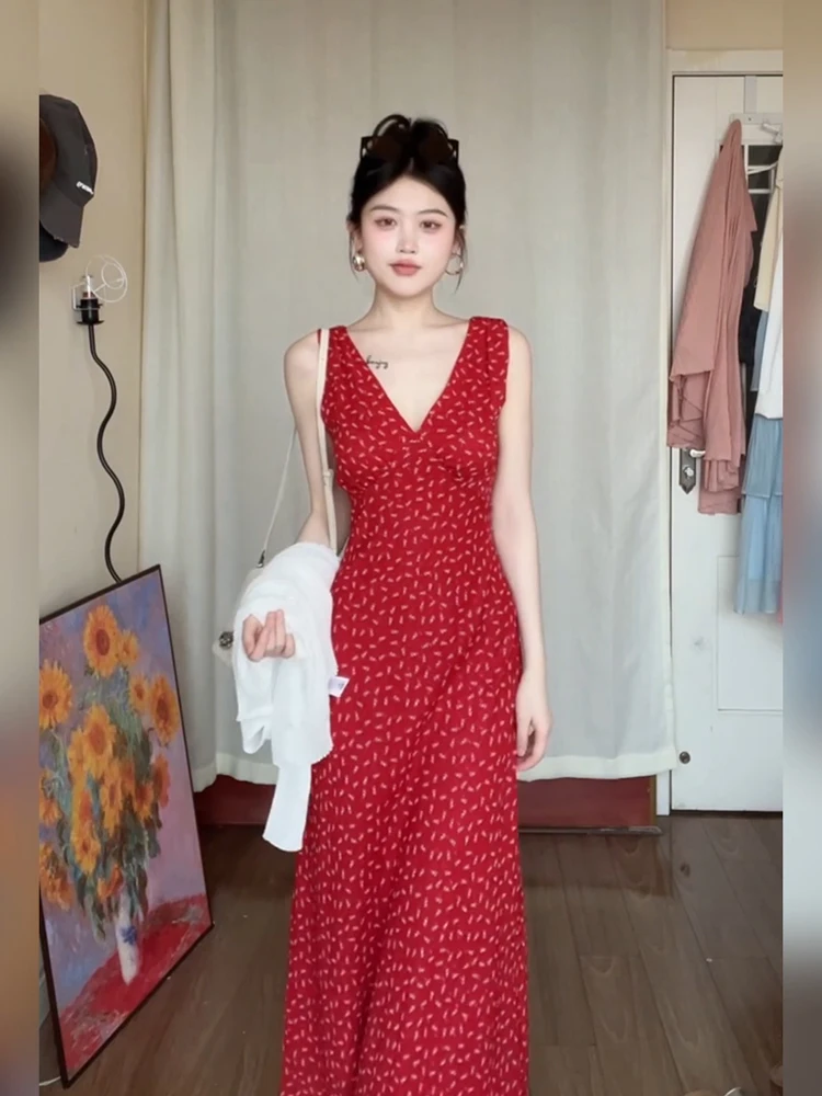 XZY Vintage Red Floral V-Neck Dress Women's Summer Thin Knitted Cardigan Set plus Size A-Line Skirt Korean Style Casual Wear
XZY Vintage Red Floral V-Neck Dress Women's Summer Thin Knitted Cardigan Set plus Size A-Line Skirt Korean Style Casual Wear