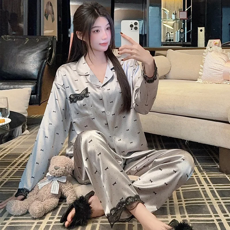 Летний хит продаж: женский домашний комплект из ледяного шелка, пижама с принтом в горошек и кружевом, комплект с длинными рукавами и брюками
Летний хит продаж: женский домашний комплект из ледяного шелка, пижама с принтом в горошек и кружевом, комплект с длинными рукавами и брюками