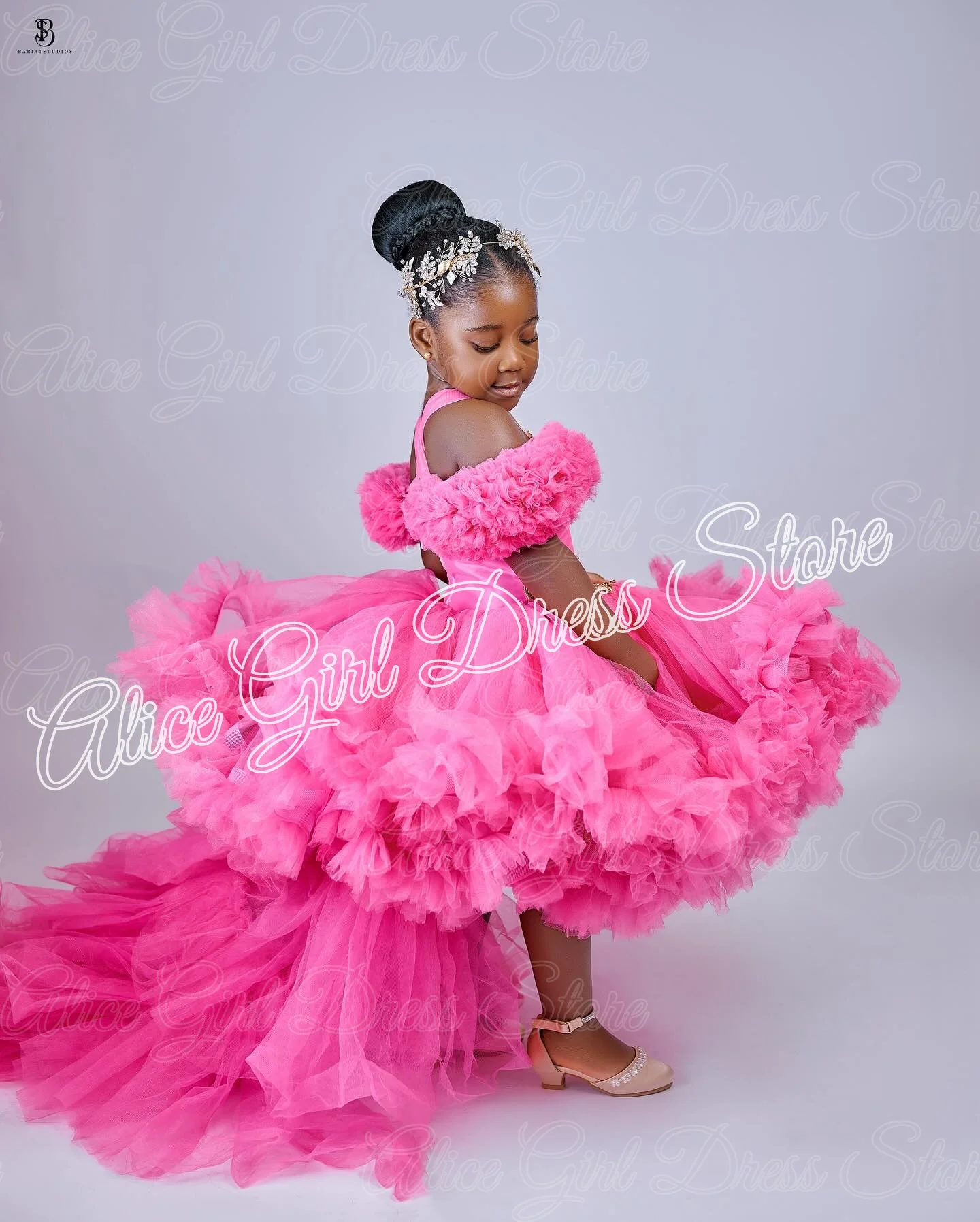 Customized Pink Flower Girl Dresses for Wedding Ruffles High-Low Length First Communion Off the Shoulder Birthday Party Gowns
Customized Pink Flower Girl Dresses for Wedding Ruffles High-Low Length First Communion Off the Shoulder Birthday Party Gowns