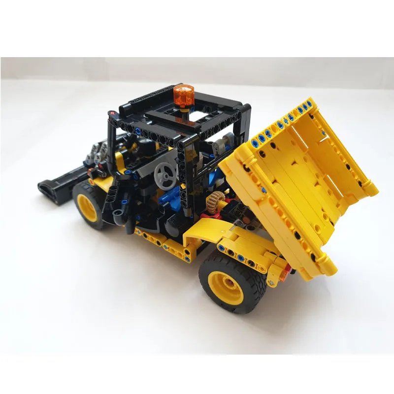 MOC-39974 Urban Farm Agricultural Tractor Trailer Building Block Model 774 Parts Creative Boys Children's Birthday Toy Gift
MOC-39974 Urban Farm Agricultural Tractor Trailer Building Block Model 774 Parts Creative Boys Children's Birthday Toy Gift