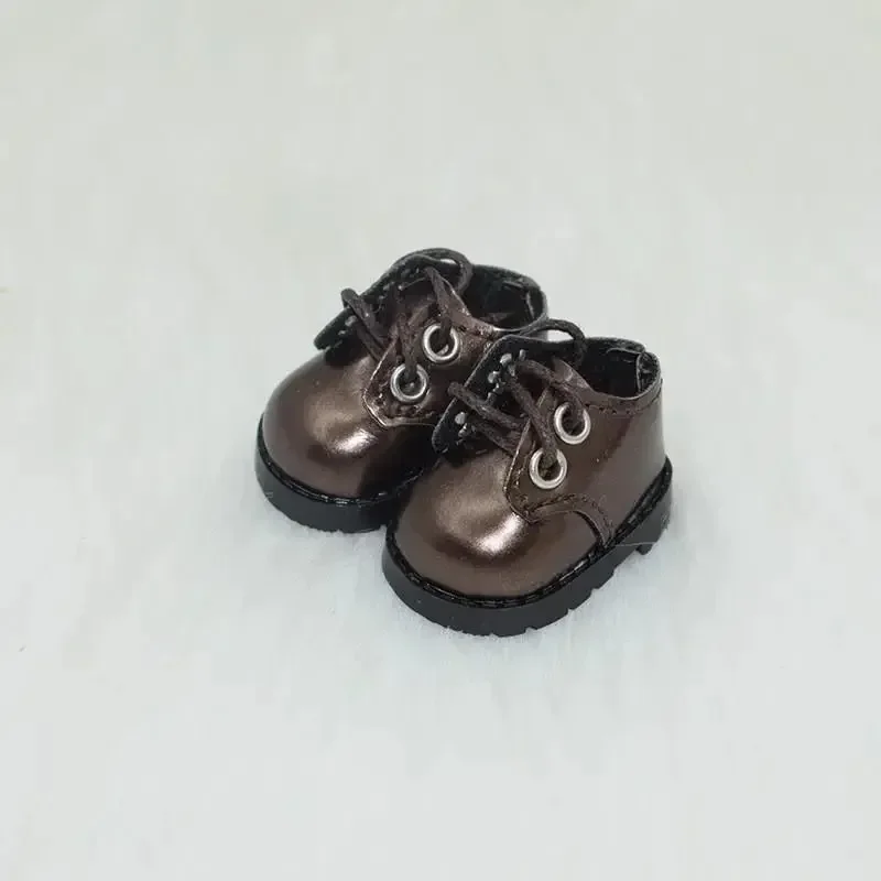 Обувь для кукол Labubu, кожаные ботинки 17 см, повседневная спортивная обувь для хлопковых кукол, набор аксессуаров «сделай сам»
Обувь для кукол Labubu, кожаные ботинки 17 см, повседневная спортивная обувь для хлопковых кукол, набор аксессуаров «сделай сам»