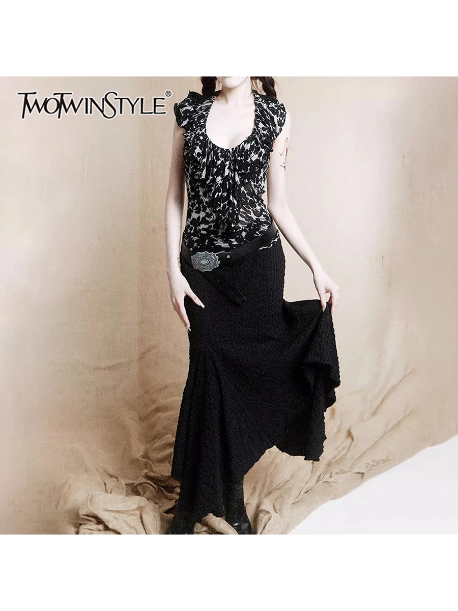 TWOTWINSTYLE Hit Color Minimalist Slimming Vests For Womne O Neck Sleeveless Tunic Temperament Chic Vest Female Fashion Style
TWOTWINSTYLE Hit Color Minimalist Slimming Vests For Womne O Neck Sleeveless Tunic Temperament Chic Vest Female Fashion Style