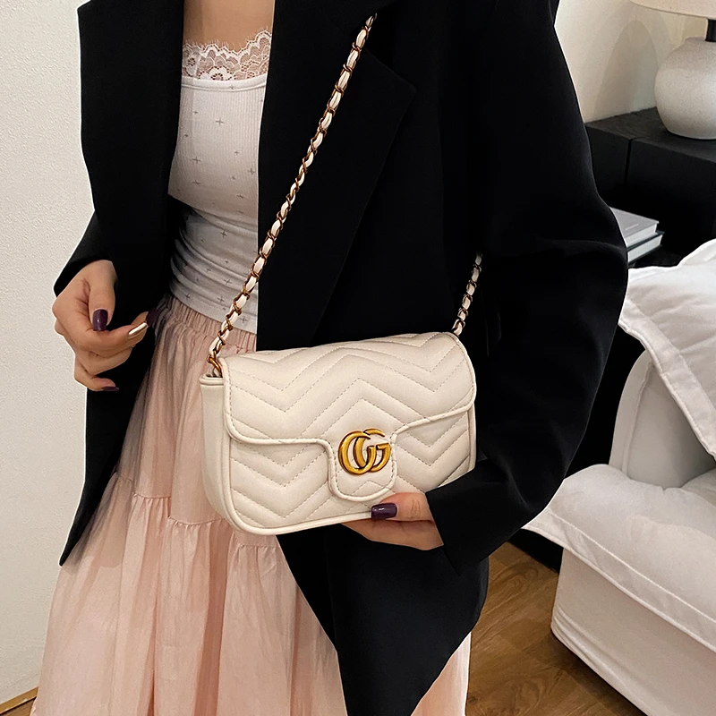 High-Quality Leather Messenger Bag Women's, Crossbody Shoulder Handbag Tote, Luxury Brand Famous Designer, Classic Elegant
High-Quality Leather Messenger Bag Women's, Crossbody Shoulder Handbag Tote, Luxury Brand Famous Designer, Classic Elegant