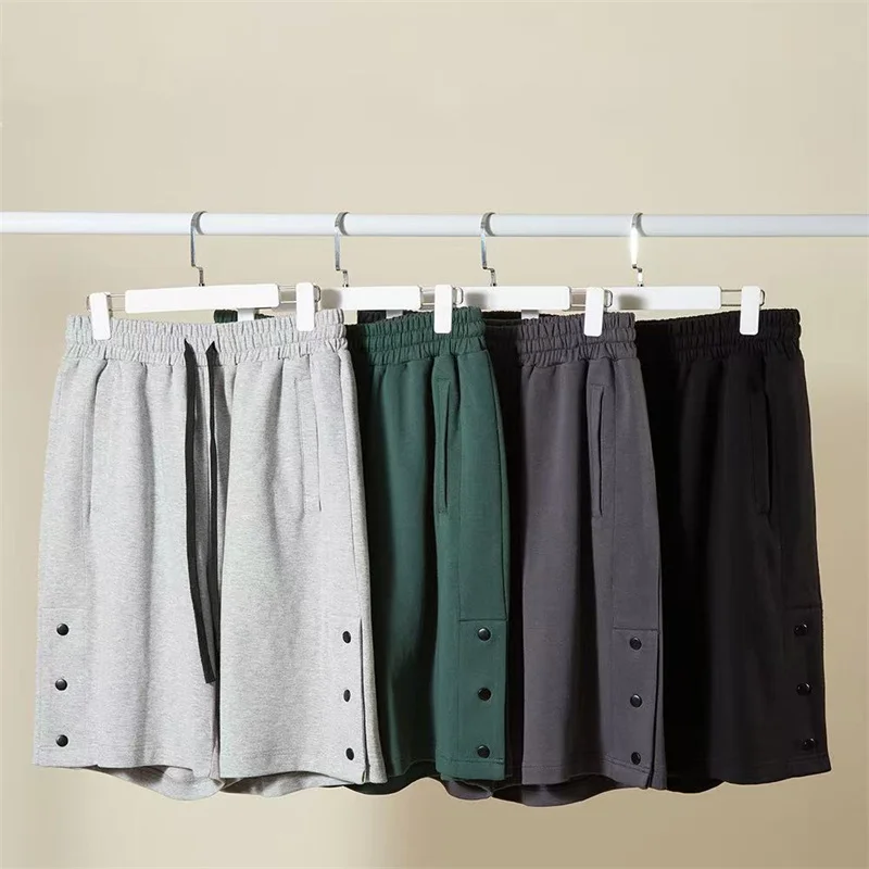 High Street Double Breasted Shorts Men Women Sports Shorts Loose Open Button Training Pants Basketball Five Quarter Shorts
High Street Double Breasted Shorts Men Women Sports Shorts Loose Open Button Training Pants Basketball Five Quarter Shorts