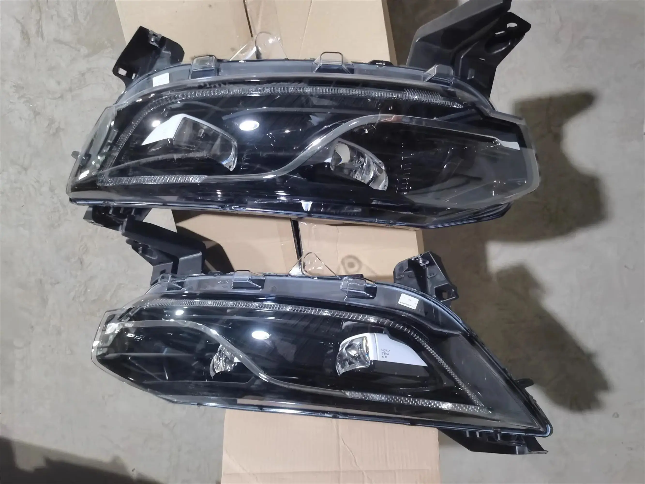 Car LED Headlight Headlamp for Renault Espace DRL Daytime Running Light High low beam Turn signal
Car LED Headlight Headlamp for Renault Espace DRL Daytime Running Light High low beam Turn signal