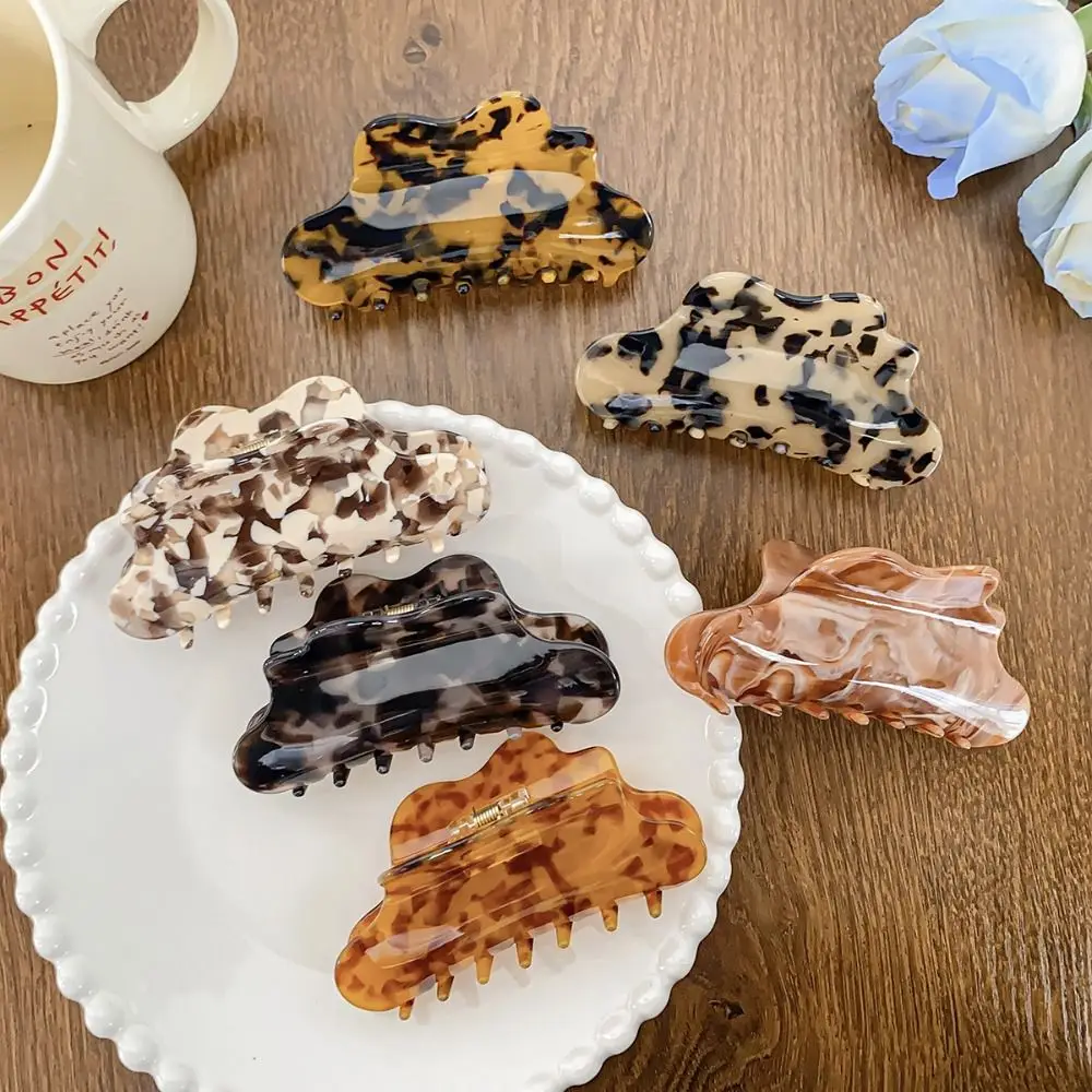 Solid Color Fresh Acetate Hair Claw Leopard Printing Hair Clip Cloud Shape Shark Clip Hairpin Shark Clip Tortoiseshell Hair Claw
Solid Color Fresh Acetate Hair Claw Leopard Printing Hair Clip Cloud Shape Shark Clip Hairpin Shark Clip Tortoiseshell Hair Claw