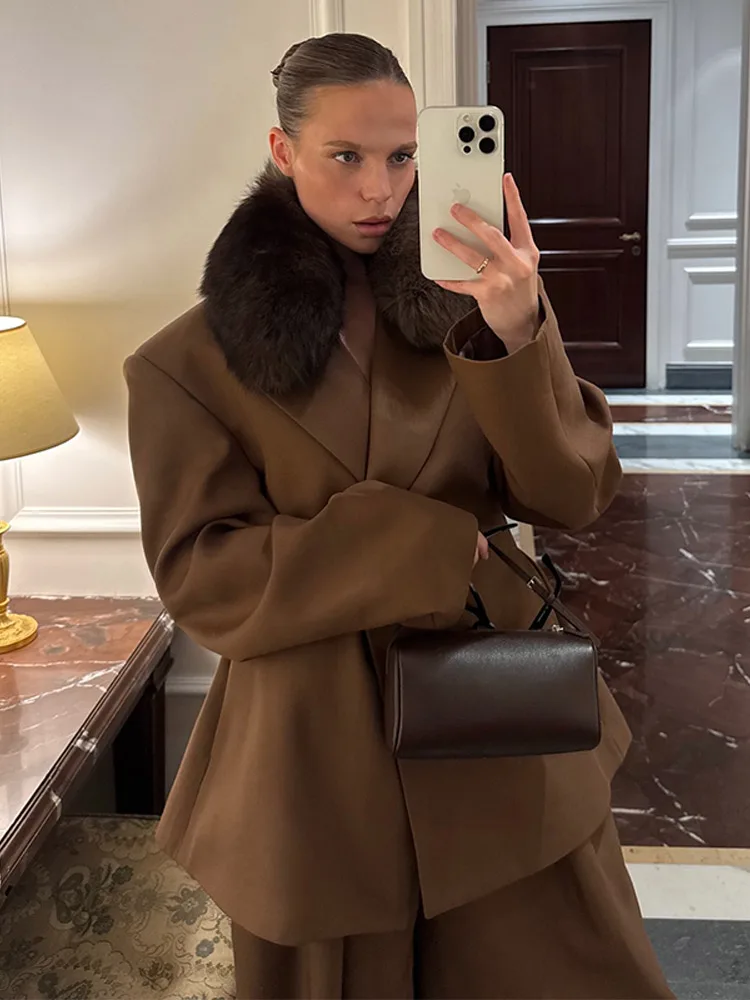 Elegant Fur Collar Women's Blazer Trouser Suits Single-Button Full Sleeve Wide Leg Pants Lady Set 2026 Spring 2 Pieces Set Women
Elegant Fur Collar Women's Blazer Trouser Suits Single-Button Full Sleeve Wide Leg Pants Lady Set 2026 Spring 2 Pieces Set Women