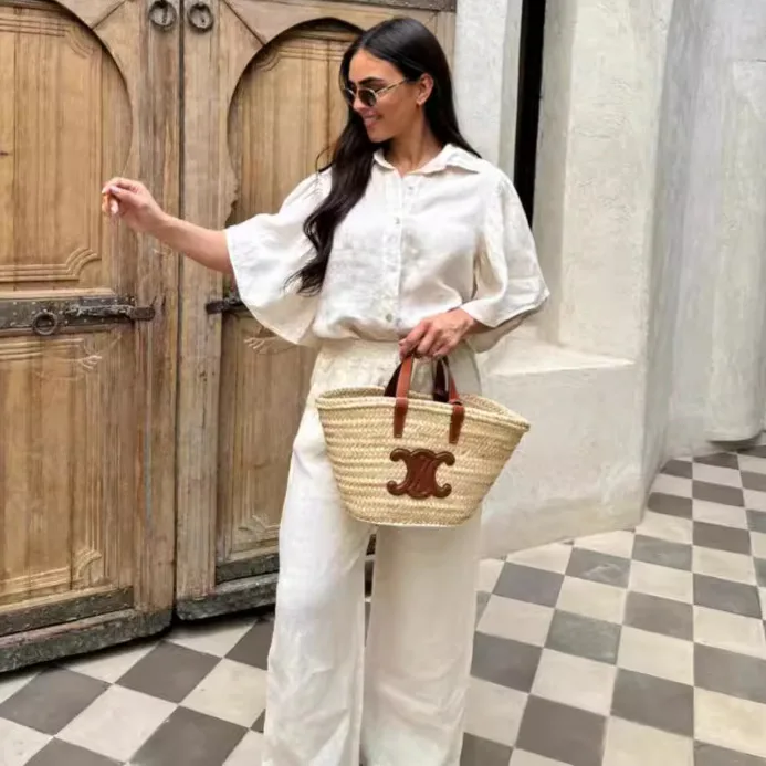Fashionable Loose Women's Cotton White Shirt New Half-sleeved Lapel Elegant Simple Casual Shirt Office Ladder Short-sleeved Top
Fashionable Loose Women's Cotton White Shirt New Half-sleeved Lapel Elegant Simple Casual Shirt Office Ladder Short-sleeved Top