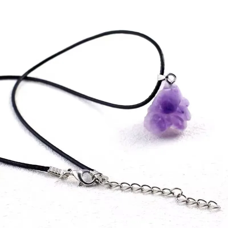 Amethyst Conformal Rough Stone Pendant, Lavender Amethyst Collarbone Chain for Men and Women
Amethyst Conformal Rough Stone Pendant, Lavender Amethyst Collarbone Chain for Men and Women