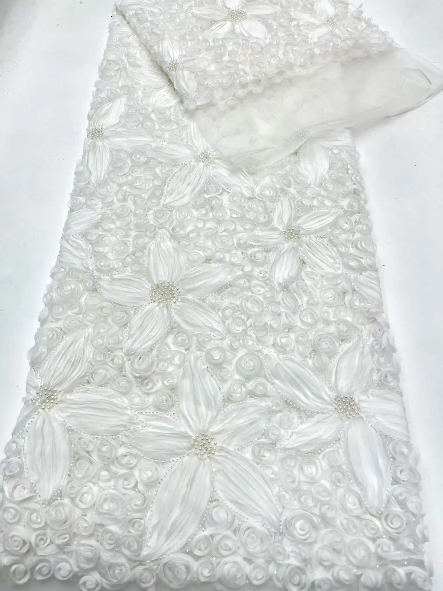 High Quality African Sequins Pearls Lace Fabric 2026 French Heavy Beaded Tulle for Bridal Party Dresses Nigeria Style
High Quality African Sequins Pearls Lace Fabric 2026 French Heavy Beaded Tulle for Bridal Party Dresses Nigeria Style