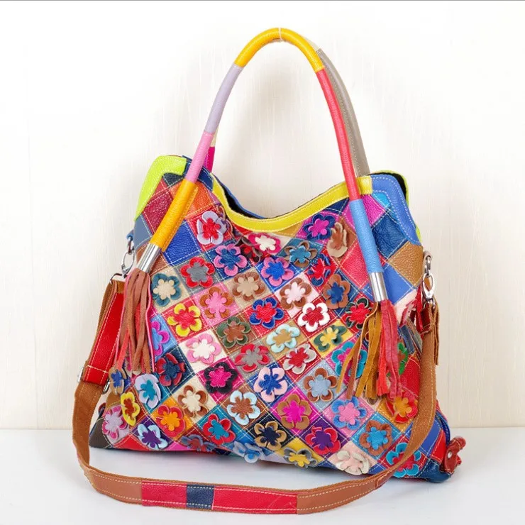 Trendy Floral Color Block Leather Shoulder Bag for Women Casual Soft Handbag with Zipper Closure And Internal Pockets
Trendy Floral Color Block Leather Shoulder Bag for Women Casual Soft Handbag with Zipper Closure And Internal Pockets