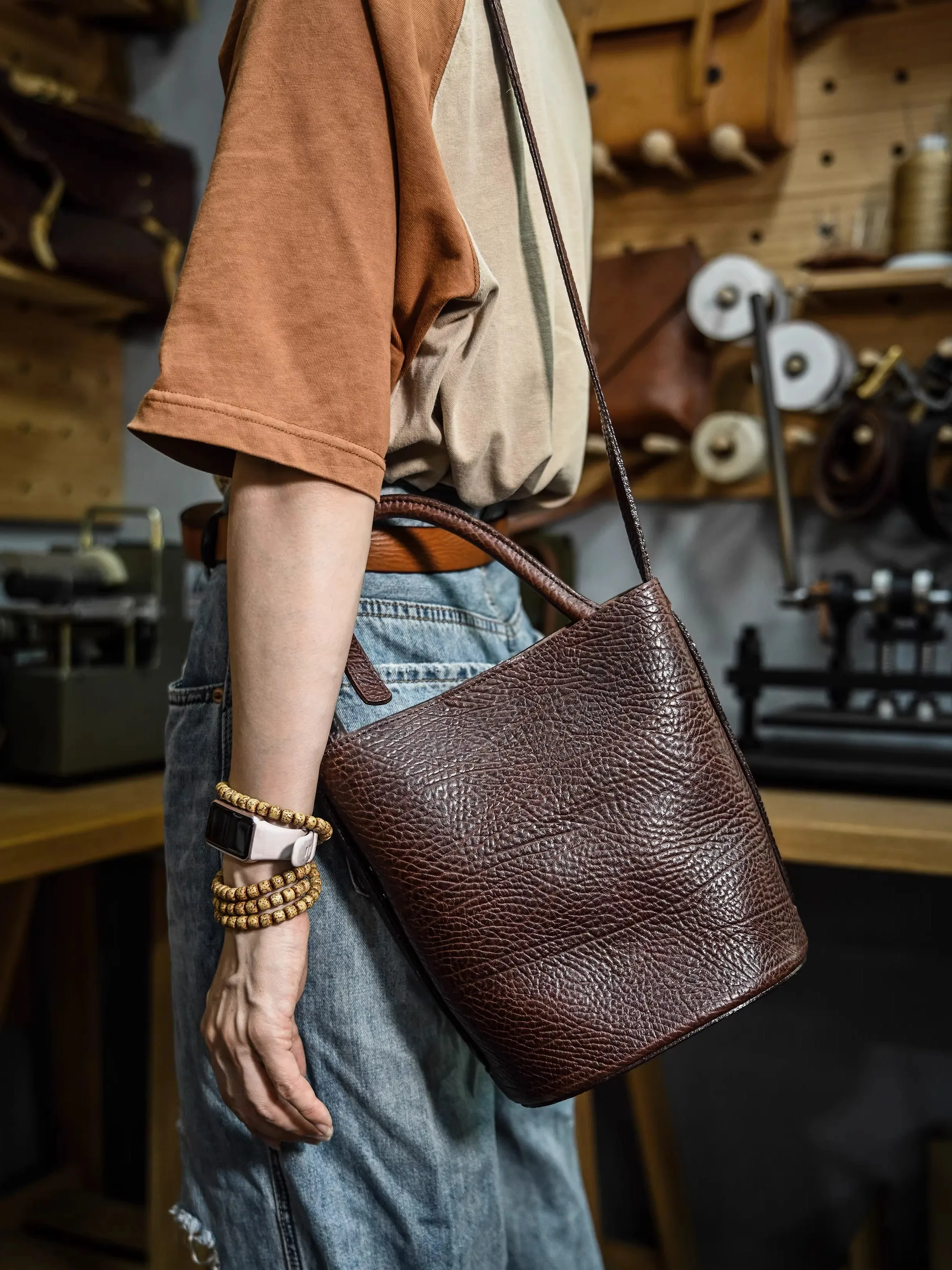 PNDME simple vintage soft first layer cowhide women's handbag weekend party luxury genuine leather small shoulder crossbody bag
PNDME simple vintage soft first layer cowhide women's handbag weekend party luxury genuine leather small shoulder crossbody bag
