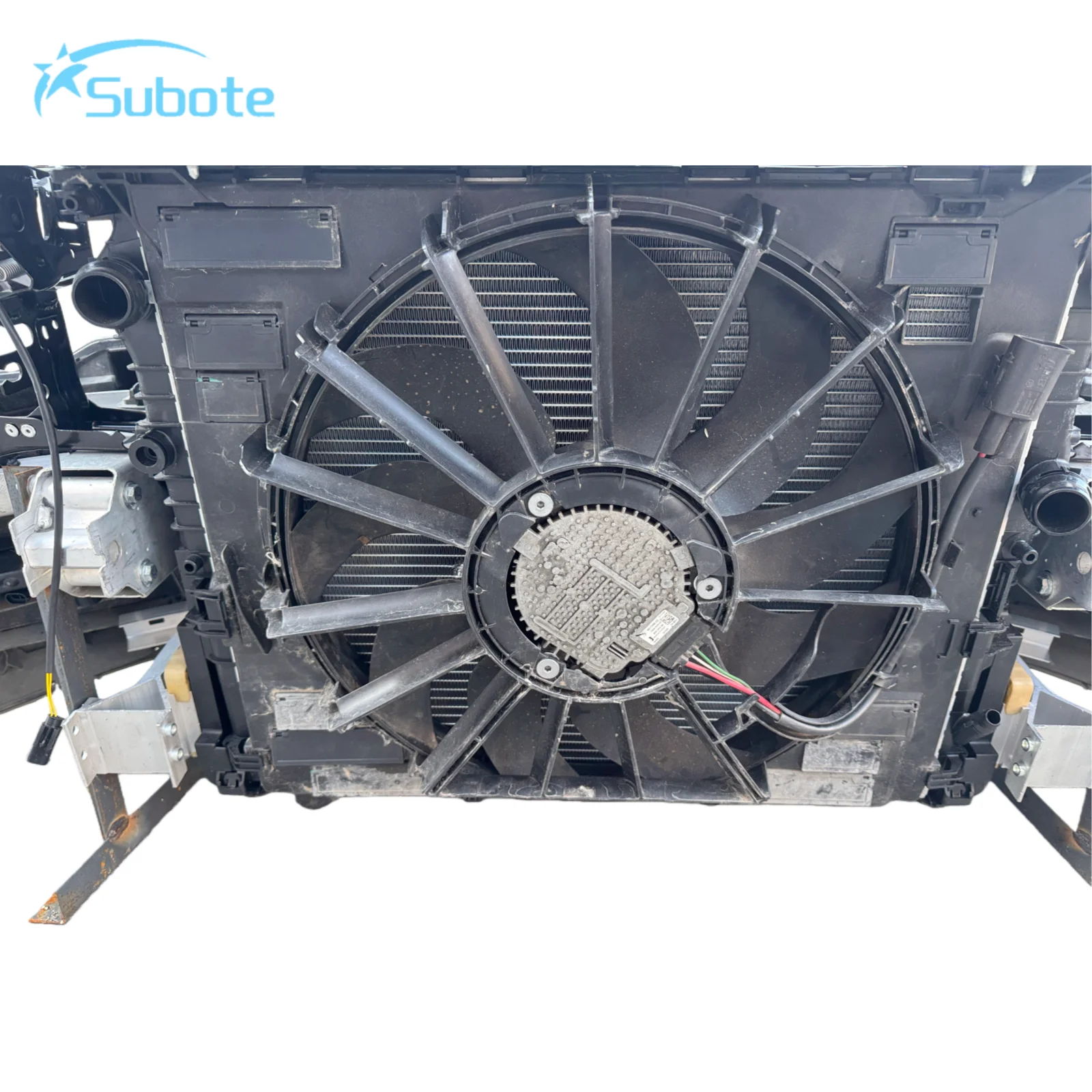 G30 LCI High Quality Original Second Hand Front Bumper Grill Radiator Car Body Kit Parts
G30 LCI High Quality Original Second Hand Front Bumper Grill Radiator Car Body Kit Parts