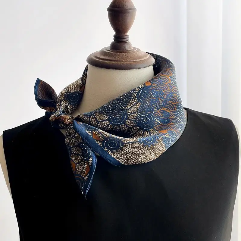 Mulberry silk scarves, silk scarves, small square scarves, women's stylish and versatile thin scarves
Mulberry silk scarves, silk scarves, small square scarves, women's stylish and versatile thin scarves