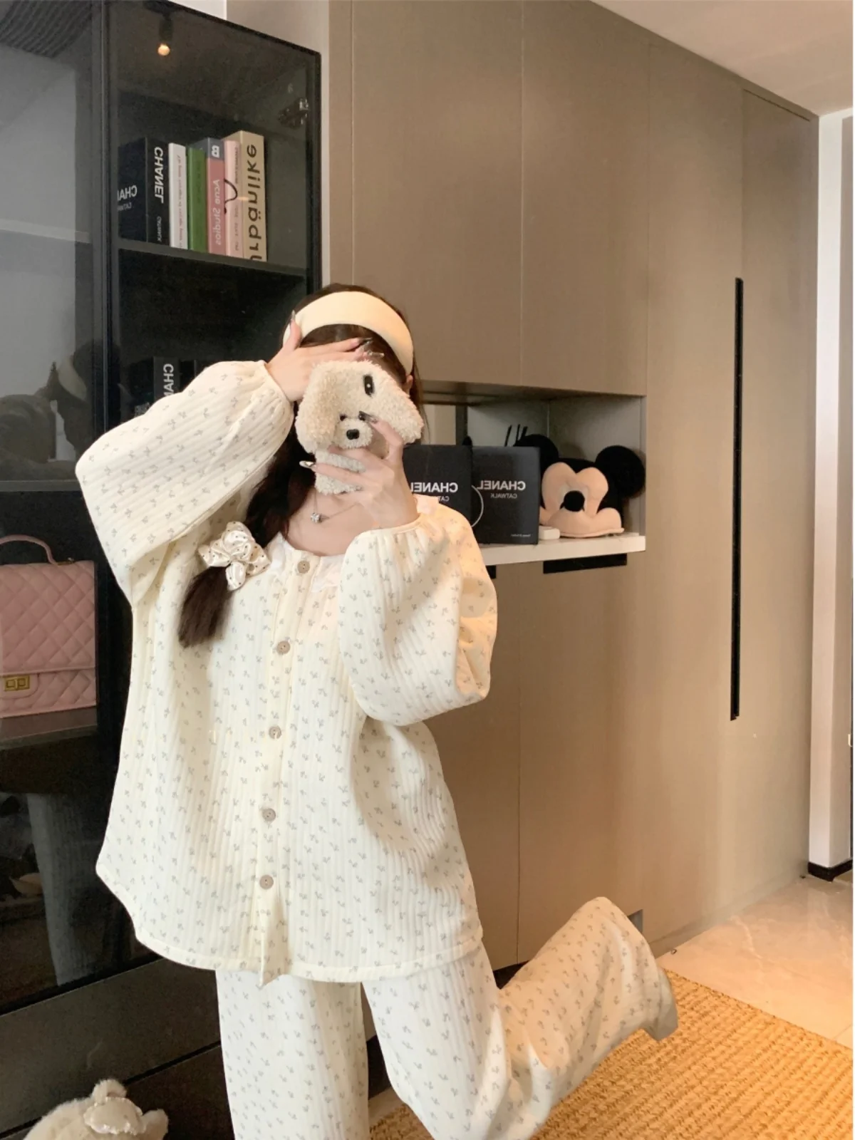 Floral Lace Thickened Cotton Sleepwear Set Women's Summer New Style Warm Pants Two-Piece Set Anti-Aging Cute Style Long Sleeve
Floral Lace Thickened Cotton Sleepwear Set Women's Summer New Style Warm Pants Two-Piece Set Anti-Aging Cute Style Long Sleeve