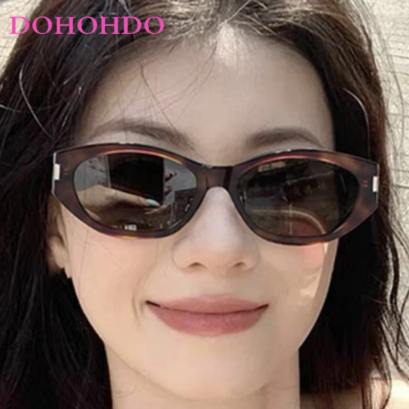New Popular Cat Eye Women Sunglasses Brand Designer Small Frame Men Sunglass Outdoor Travel Shade Eyewear Ladies UV400 Lentes
New Popular Cat Eye Women Sunglasses Brand Designer Small Frame Men Sunglass Outdoor Travel Shade Eyewear Ladies UV400 Lentes
