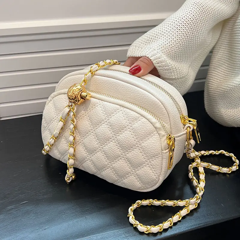 Advanced texture bag female ins niche 2025 new fashion summer rhombic chain messenger bag small square bag
Advanced texture bag female ins niche 2025 new fashion summer rhombic chain messenger bag small square bag