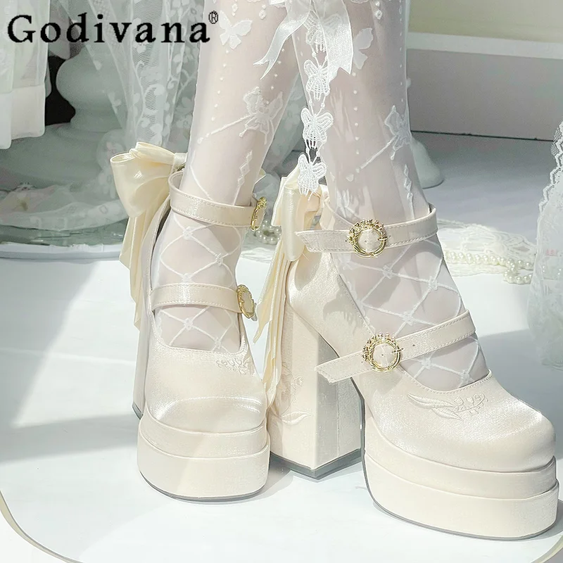 Elegant Satin Sweet Lo Shoes for Girls Original Waterproof Platform Butterfly Shoes Women Japanese High Heel Mary Jane Shoes
Elegant Satin Sweet Lo Shoes for Girls Original Waterproof Platform Butterfly Shoes Women Japanese High Heel Mary Jane Shoes