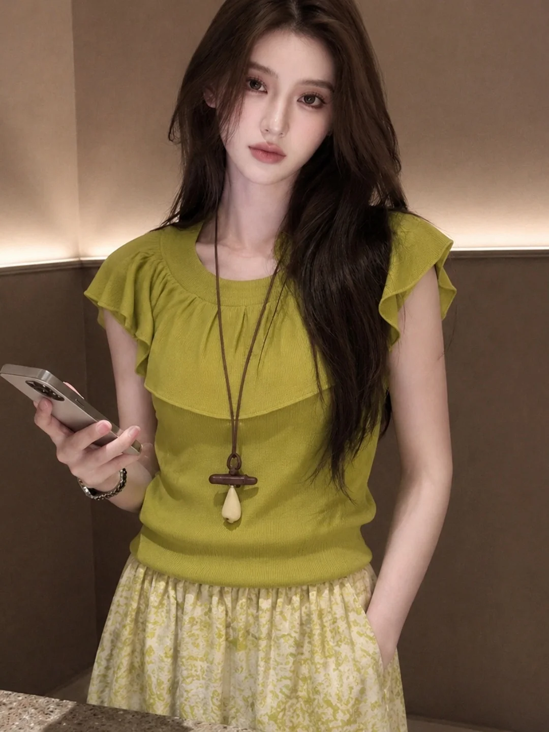 Slimming round Neck Short Sleeve Blouse Fashionable Summer Top Women's French Style Loose Fit T-Shirt Elegant Bordered Design
Slimming round Neck Short Sleeve Blouse Fashionable Summer Top Women's French Style Loose Fit T-Shirt Elegant Bordered Design