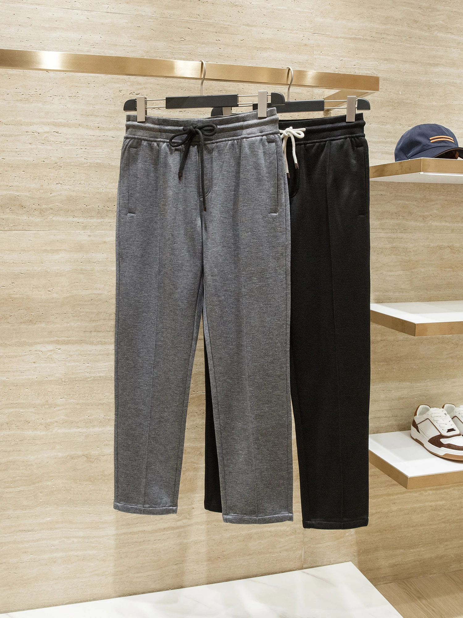 Italian Gentleman's Thickened Wool Blended B * C Men's Loose Elastic Waist Straight Casual Pants
Italian Gentleman's Thickened Wool Blended B * C Men's Loose Elastic Waist Straight Casual Pants