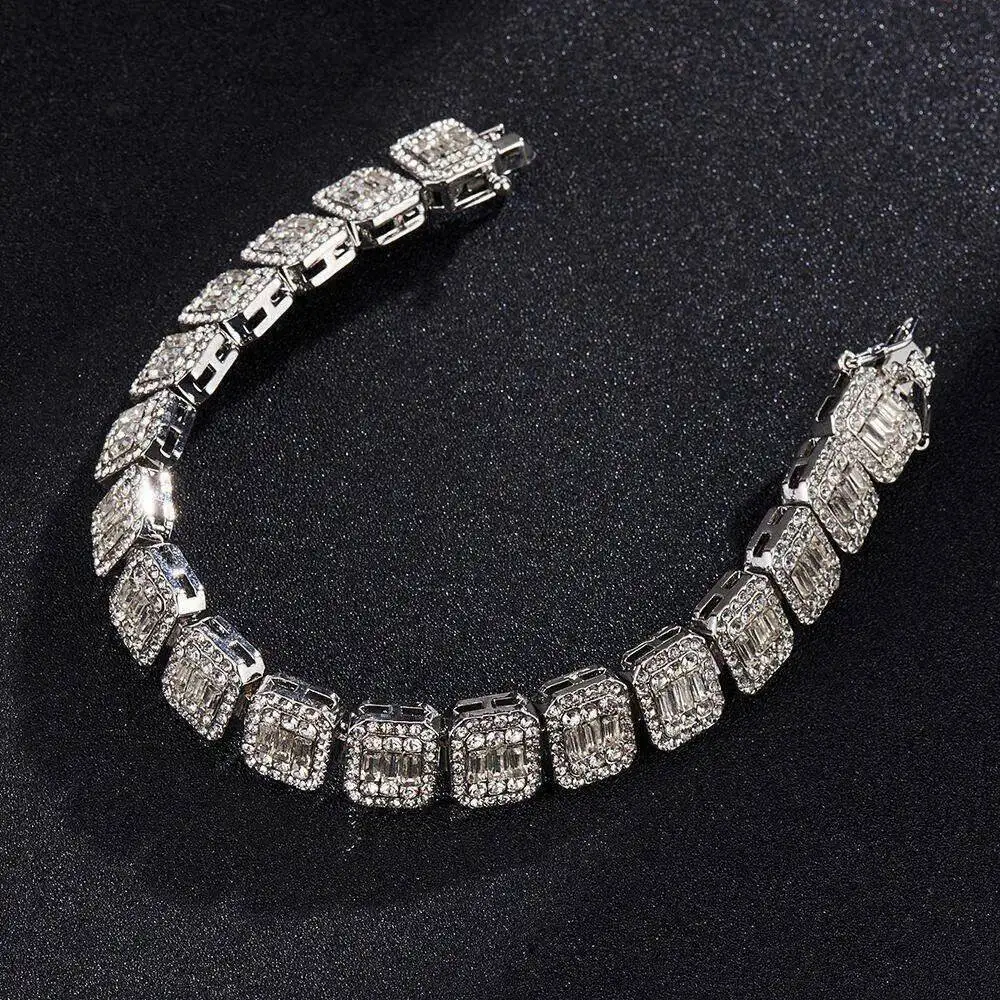Luxury Hip Hop Jewelry 12mm Full Bling Diamond Moissanite Tennis Chain Iced Out Jewelry Necklace.
Luxury Hip Hop Jewelry 12mm Full Bling Diamond Moissanite Tennis Chain Iced Out Jewelry Necklace.