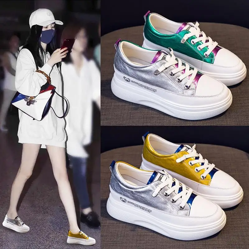 Elevated Casual Style Leather Sneakers Thick Bottom Platform Shoes Comfortable All-Match Sporty Flat Laced round Toe Shoes
Elevated Casual Style Leather Sneakers Thick Bottom Platform Shoes Comfortable All-Match Sporty Flat Laced round Toe Shoes