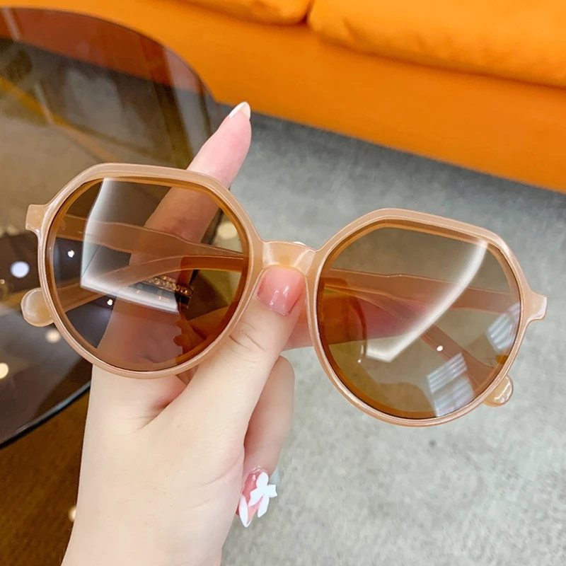 New Irregular Shape Big Frame Fashion Glasses Vintage Street Style Sunglasses Unisex Outdoor Sports UV-Protective Shades
New Irregular Shape Big Frame Fashion Glasses Vintage Street Style Sunglasses Unisex Outdoor Sports UV-Protective Shades