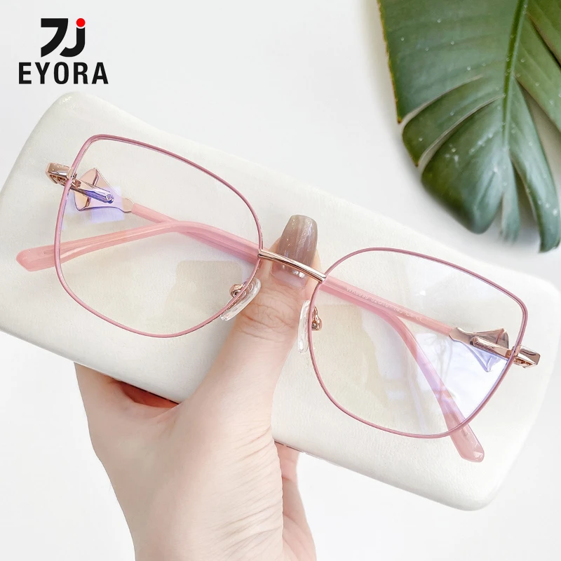 EYORA Vintage Metal Oversize Frame Reading Glasses Anti Blue Ray Myopia and Hyperopia Photochromic Prescription Eyewear Lens
EYORA Vintage Metal Oversize Frame Reading Glasses Anti Blue Ray Myopia and Hyperopia Photochromic Prescription Eyewear Lens