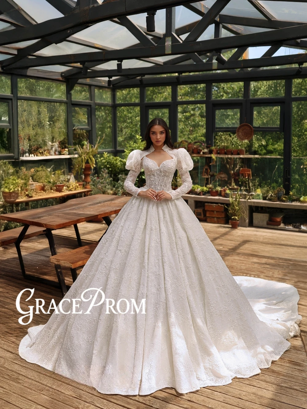 Dreamy Puff Sleeves Wedding Dress Floral Beaded Richly Bridal Gown Customized Outdoor Glitter Long Train Women Bride Wear
Dreamy Puff Sleeves Wedding Dress Floral Beaded Richly Bridal Gown Customized Outdoor Glitter Long Train Women Bride Wear