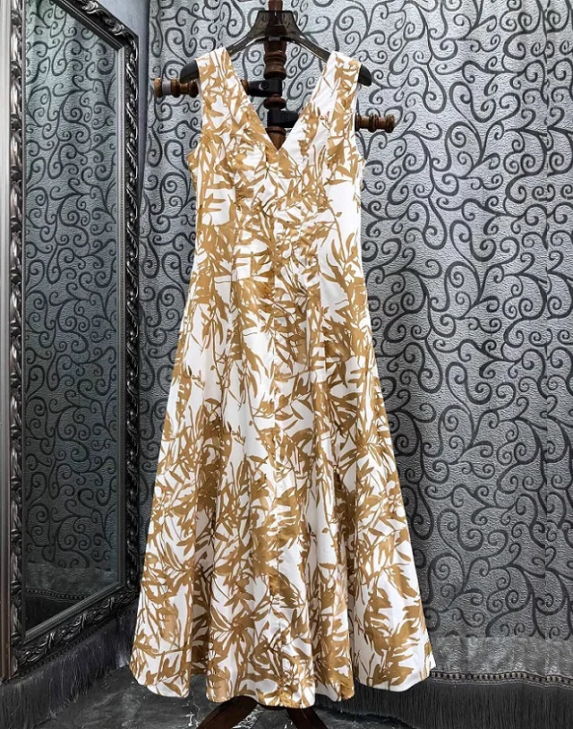 100%Cotton Long Dress 2025 Summer Style Women Sexy V-Neck Yellow Leaves Prints Sexy Sleeveless Casual Party Long Maxi Dresses
100%Cotton Long Dress 2025 Summer Style Women Sexy V-Neck Yellow Leaves Prints Sexy Sleeveless Casual Party Long Maxi Dresses
