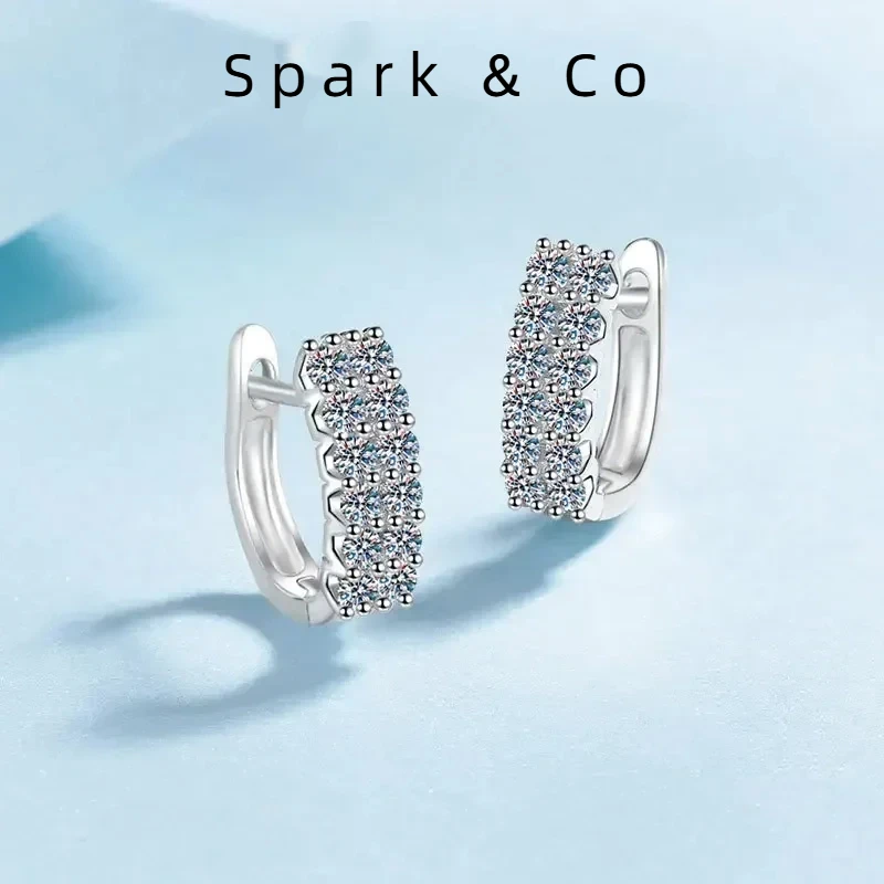 Classic PT950 Platinum Hoop Earrings 0.72ct Full Moissanite for Women Double Halo Lab Diamond Wedding Band Birthday Gift Wife
Classic PT950 Platinum Hoop Earrings 0.72ct Full Moissanite for Women Double Halo Lab Diamond Wedding Band Birthday Gift Wife