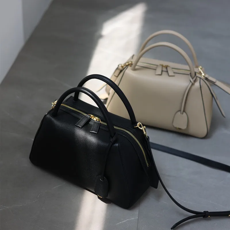 Women Llegant Real Leather Crossbody Bag Luxury Cowhide Handbag Zipper Shoulder Bags Detachable And Adjustable Shoulder Strap
Women Llegant Real Leather Crossbody Bag Luxury Cowhide Handbag Zipper Shoulder Bags Detachable And Adjustable Shoulder Strap