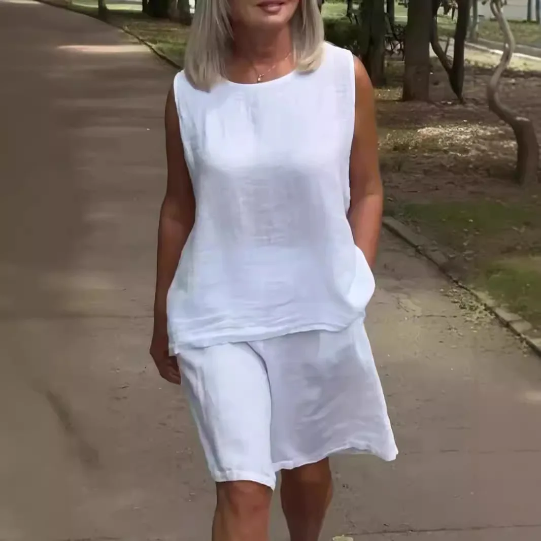 Fashion Solid Sleeveless Button Vest&Short Pant Suit Summer Chic Loose Female Two Piece Set Casual Simple O Neck Pocket Homewear
Fashion Solid Sleeveless Button Vest&Short Pant Suit Summer Chic Loose Female Two Piece Set Casual Simple O Neck Pocket Homewear