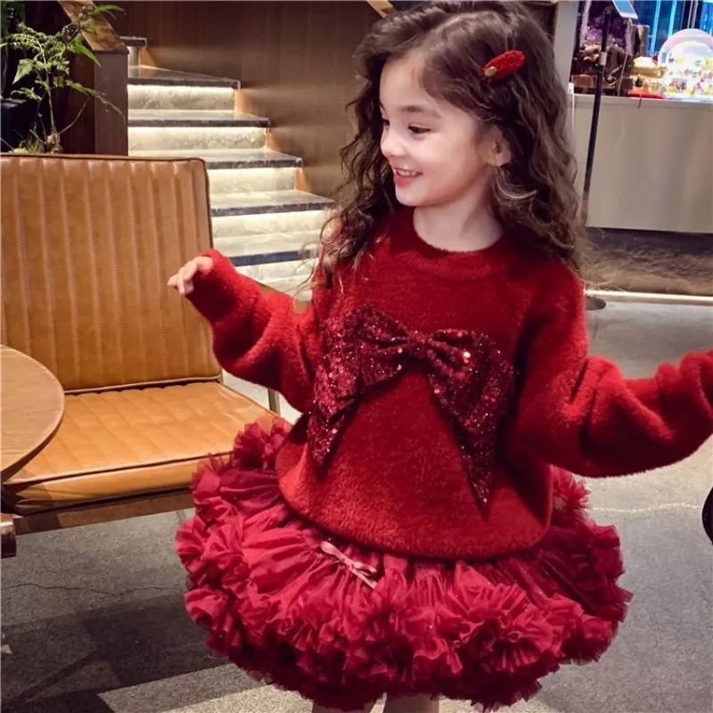 Китайский красный вязаный топ с круглым вырезом, новинка 2025 года, зимний большой свитер из искусственной норки для девочек
Китайский красный вязаный топ с круглым вырезом, новинка 2025 года, зимний большой свитер из искусственной норки для девочек