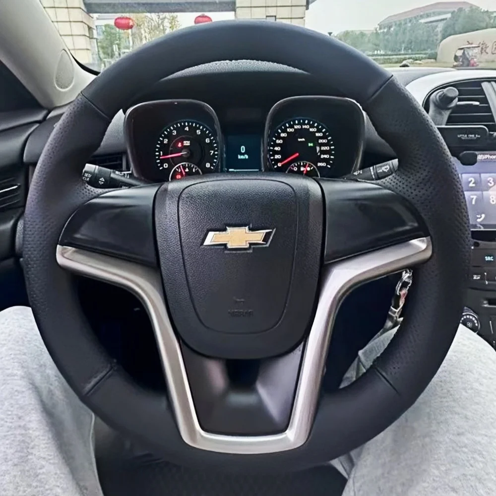Кастомизация автомобильного чехла на руль аксессуары ручная пошив натуральной кожи для Chevrolet Malibu Volt Camaro 2011-2015
Кастомизация автомобильного чехла на руль аксессуары ручная пошив натуральной кожи для Chevrolet Malibu Volt Camaro 2011-2015