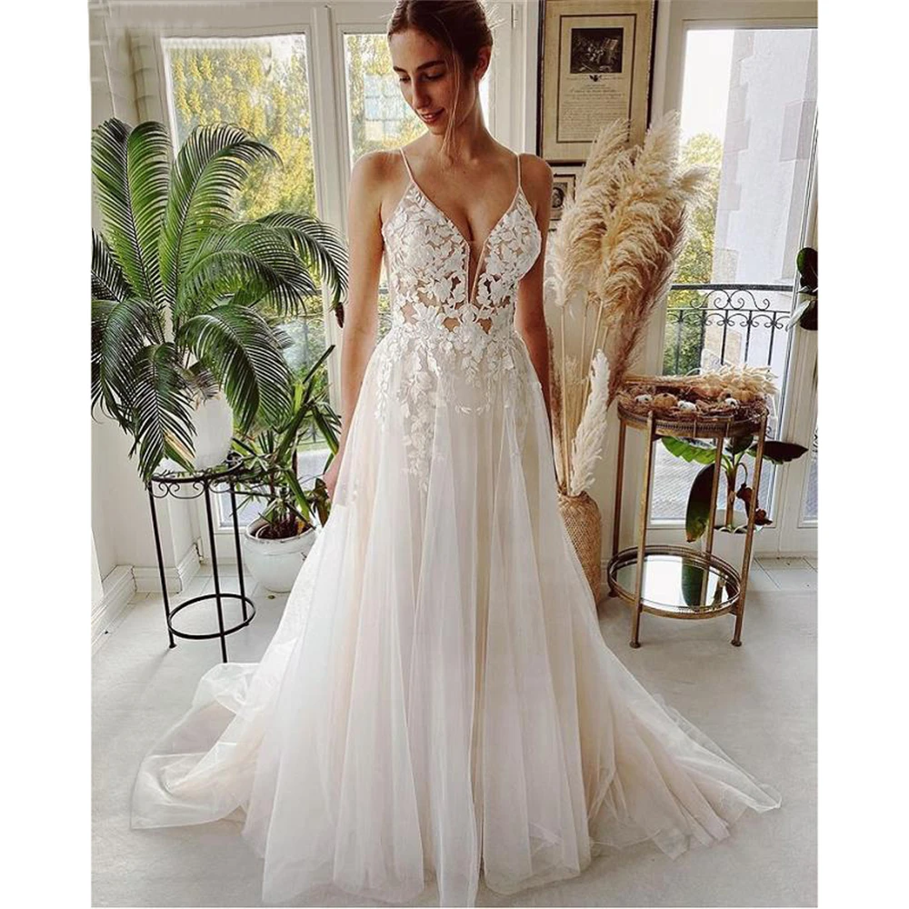 ZJ9289 Customized Bohemian Wedding Dress V Neck Lace Boho Spaghetti Straps Backless Beach Bridal Gowns 2023
ZJ9289 Customized Bohemian Wedding Dress V Neck Lace Boho Spaghetti Straps Backless Beach Bridal Gowns 2023