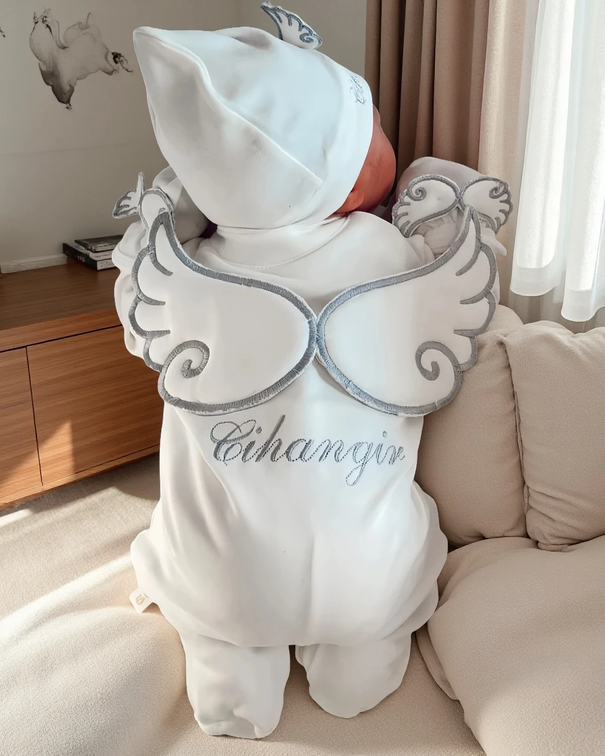 Dollbling 10pcs Wings Outfits Any Name Personalized Sweetwood Embroidery Gift Set Baby Pajamas Hat Welcome Home Ceremonial dress
Dollbling 10pcs Wings Outfits Any Name Personalized Sweetwood Embroidery Gift Set Baby Pajamas Hat Welcome Home Ceremonial dress
