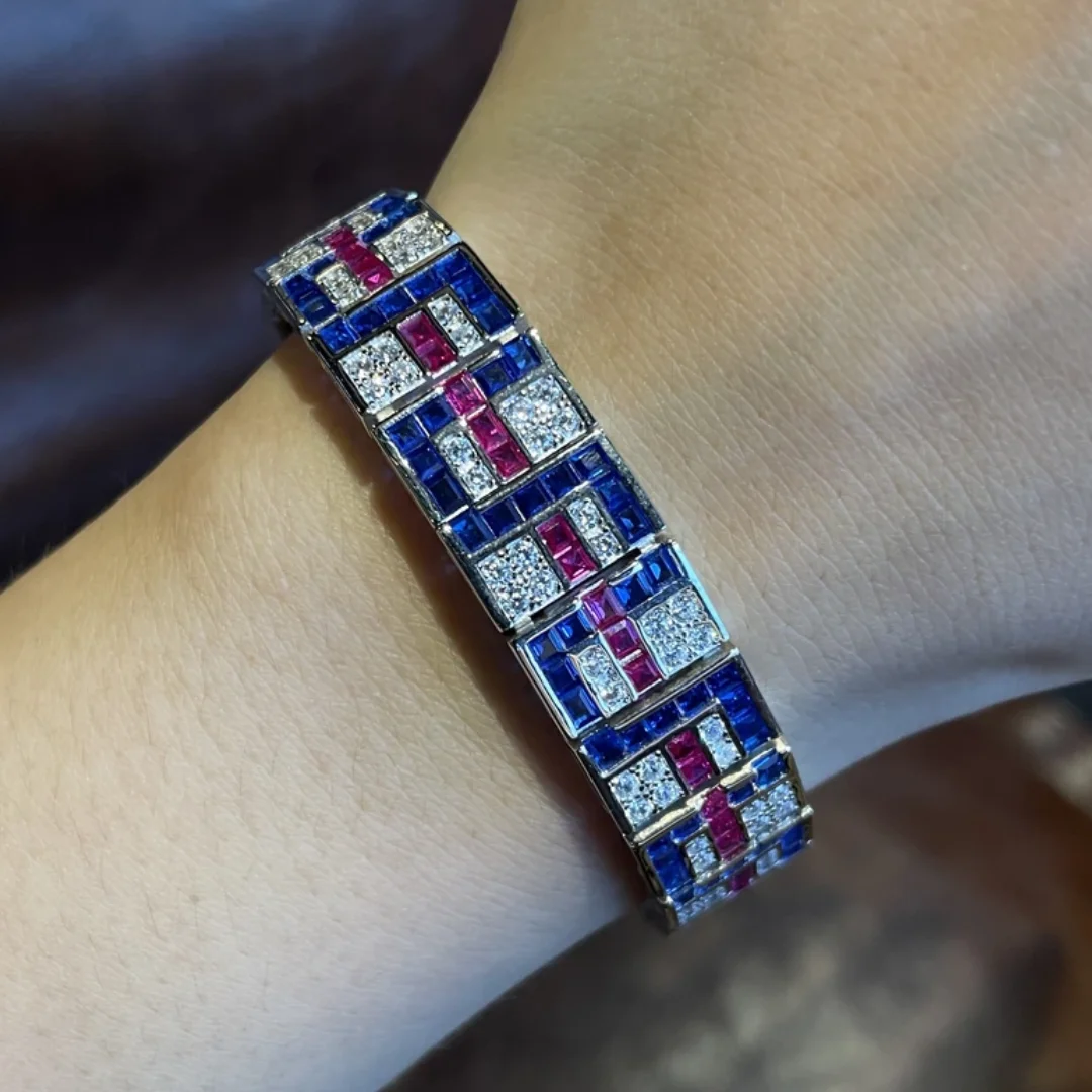 BELLUX 925 Silver Synthetic Zircon Square Gemstone Invisible Set Red and Blue Full Diamond Unisex Bracelet
BELLUX 925 Silver Synthetic Zircon Square Gemstone Invisible Set Red and Blue Full Diamond Unisex Bracelet