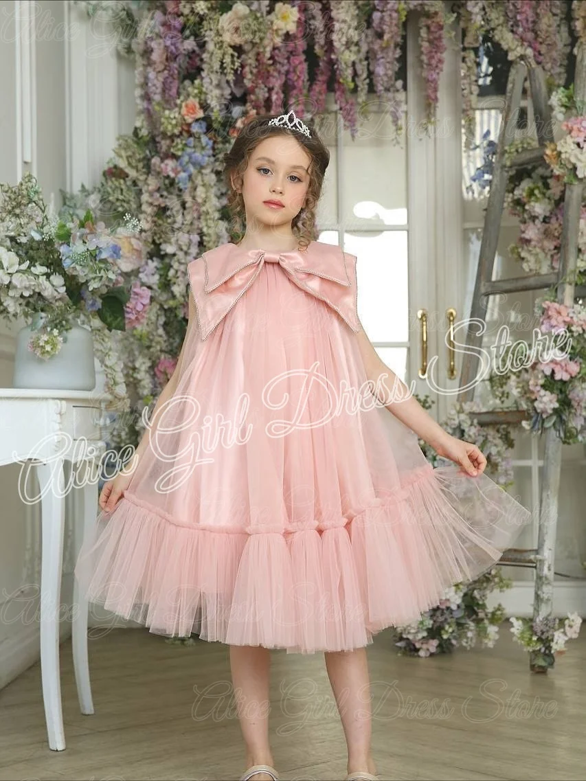 Pink TulleFlower Girl Dresses for Weddings Sleeveless with Bow First Holy Communion Dress Knee Length Lovely Pageant Gowns
Pink TulleFlower Girl Dresses for Weddings Sleeveless with Bow First Holy Communion Dress Knee Length Lovely Pageant Gowns