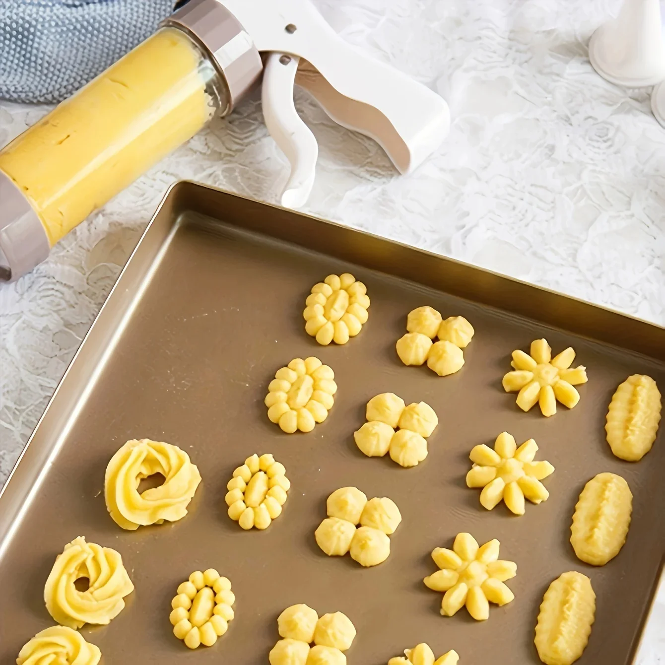 1set-Cookie press - perfect for making small cookies - includes plastic press guns and accessories - basic kitchen tools
1set-Cookie press - perfect for making small cookies - includes plastic press guns and accessories - basic kitchen tools